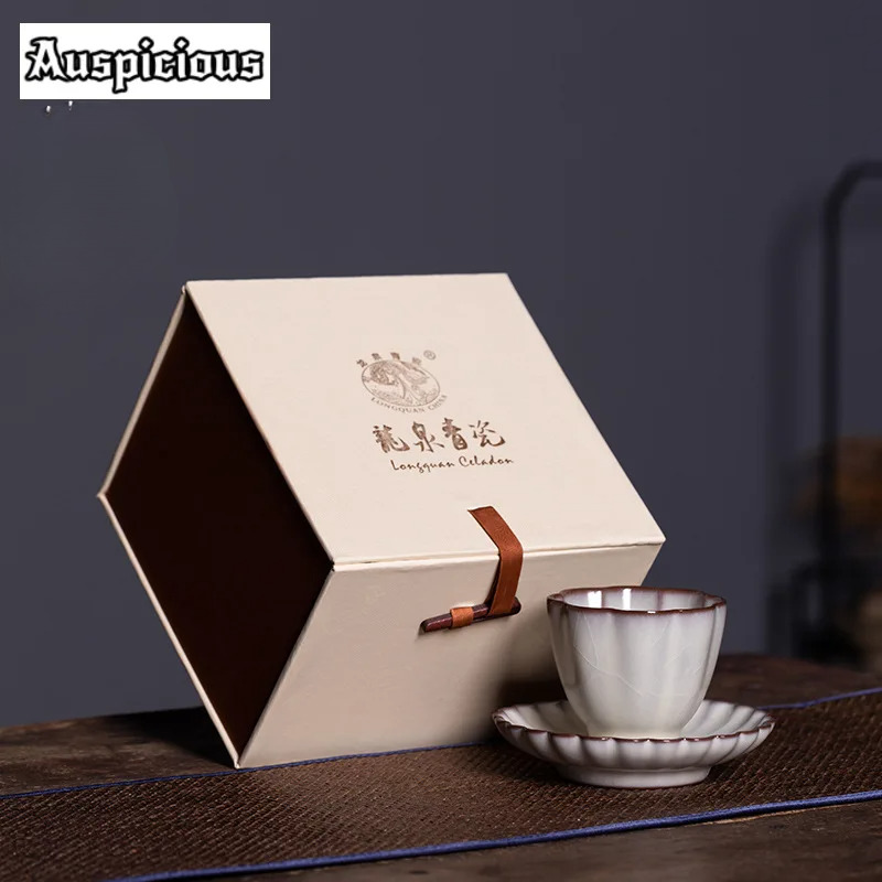 Celadon Ceramic Cup - Longquan Celadon Teacup, pétala artesanal de